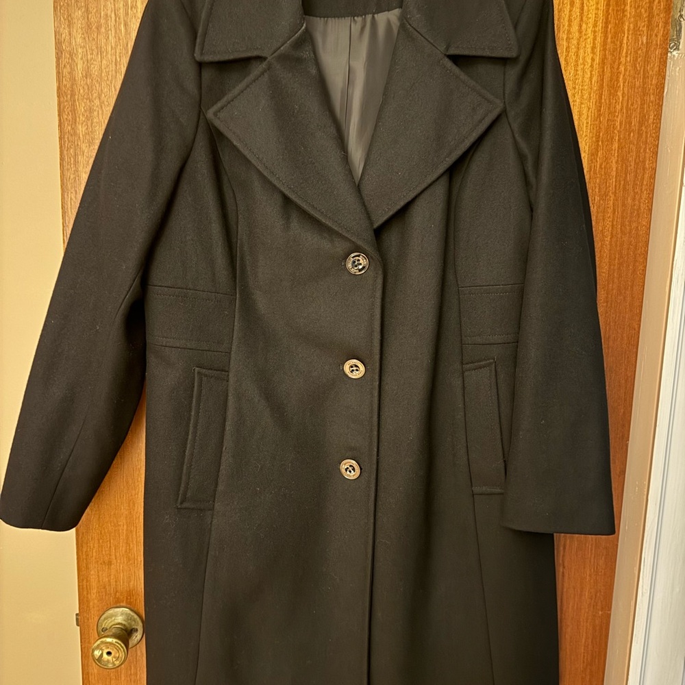 Michael Kors Black Coat Timeless Elegance